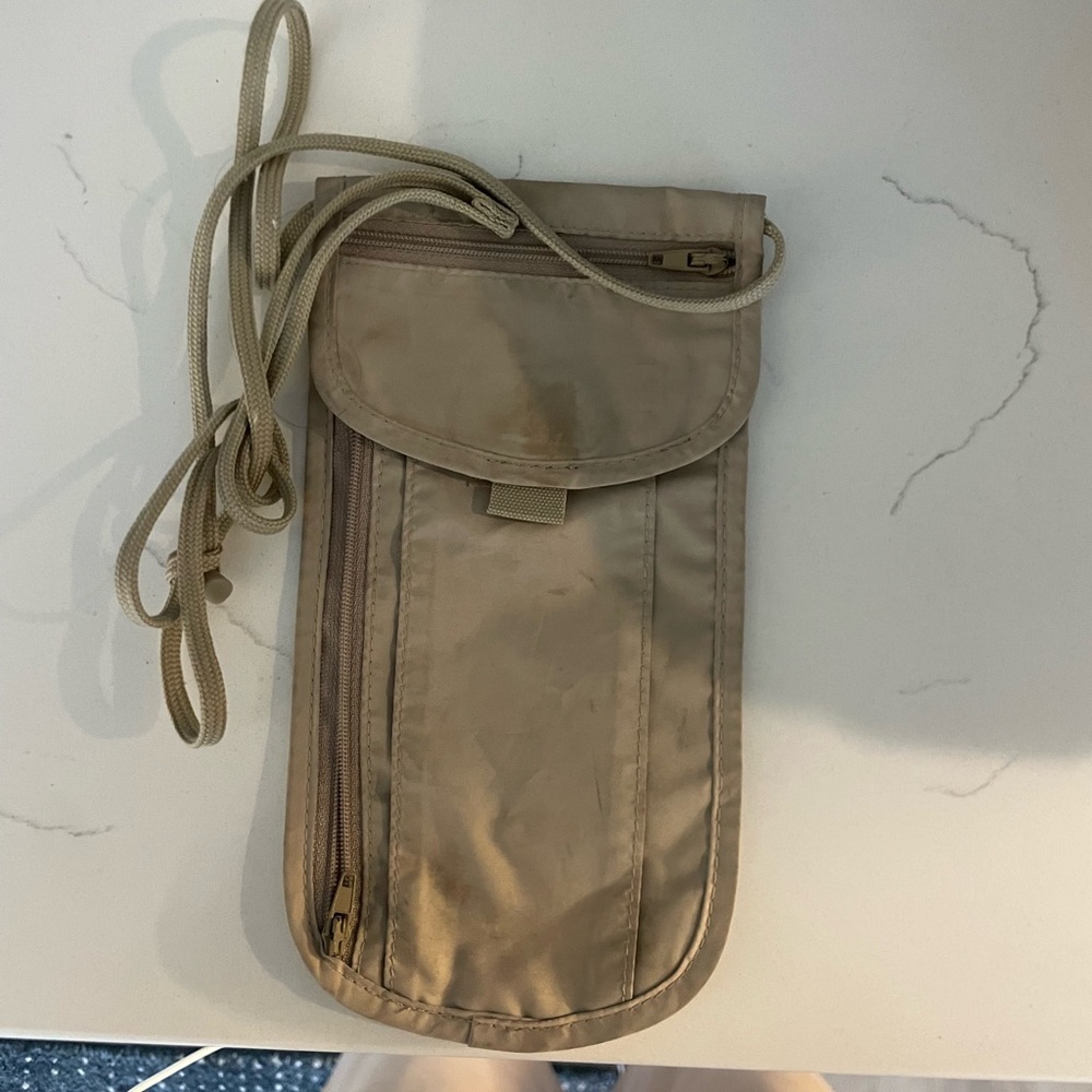 Pass port holder with pockets